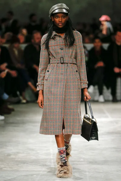 Look 34